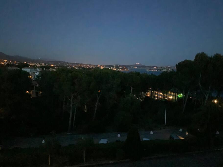 Athena Ohana, Les Pieds Dans L'Eau Bandol Buitenkant foto